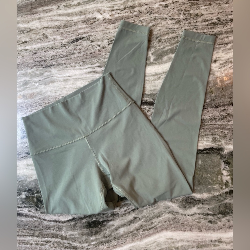 Lululemon Align HR Legging Willow Green Size 6 28”